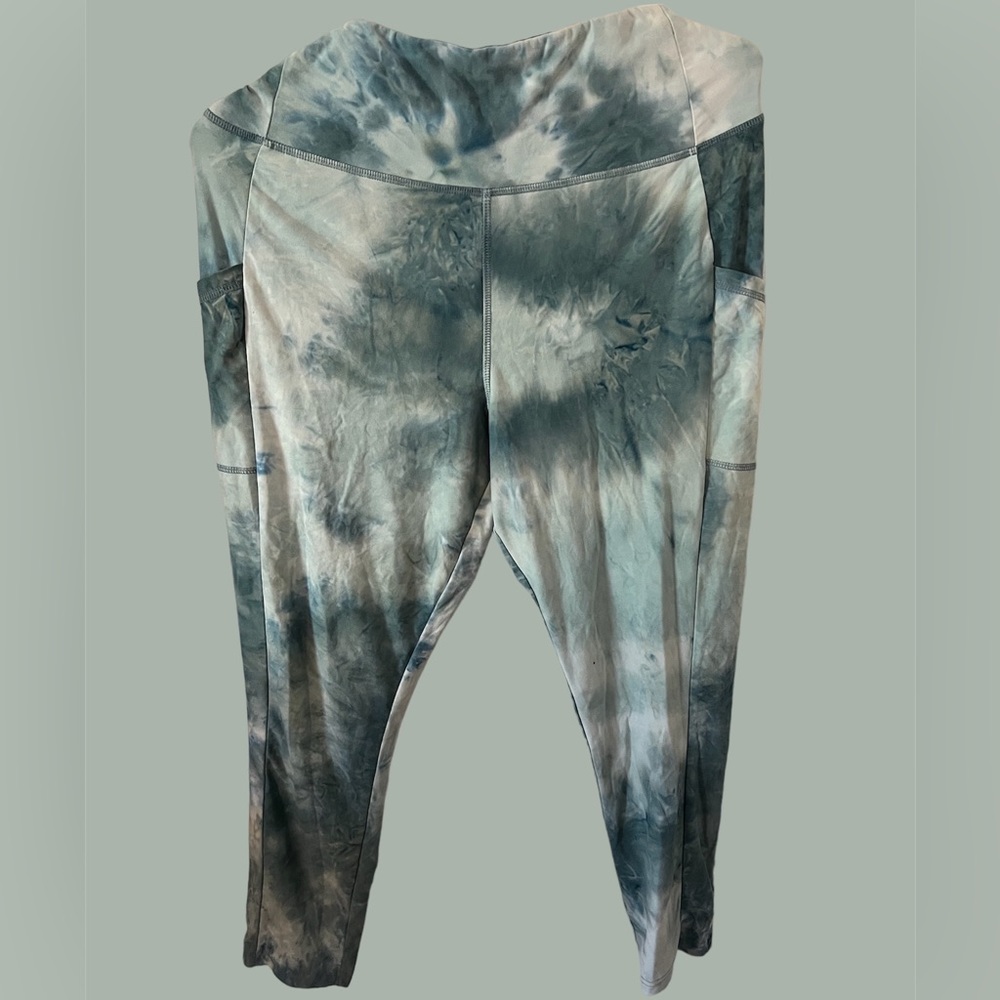 True craft tie dyed leggings